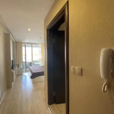 Paradiso 'в' 107 Private Cozy Апартаменти Несебир