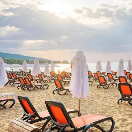 Апартаменти Paradiso 'в' 107 Private Cozy Несебир